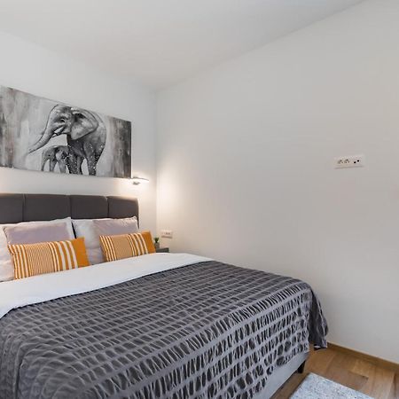 Elysian Zen Luxury Apartment - Two Bedroom Apartment With Terrace And Sea View Split Buitenkant foto