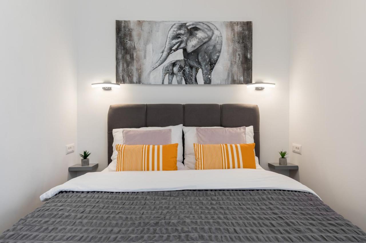 Elysian Zen Luxury Apartment - Two Bedroom Apartment With Terrace And Sea View Split Buitenkant foto