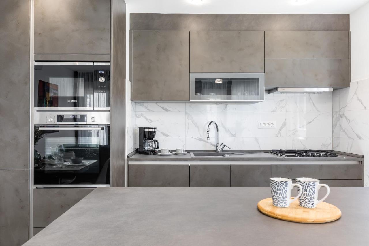 Elysian Zen Luxury Apartment - Two Bedroom Apartment With Terrace And Sea View Split Buitenkant foto