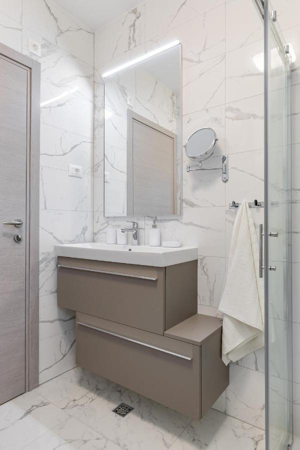 Elysian Zen Luxury Apartment - Two Bedroom Apartment With Terrace And Sea View Split Buitenkant foto