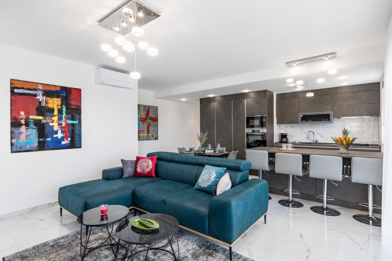 Elysian Zen Luxury Apartment - Two Bedroom Apartment With Terrace And Sea View Split Buitenkant foto