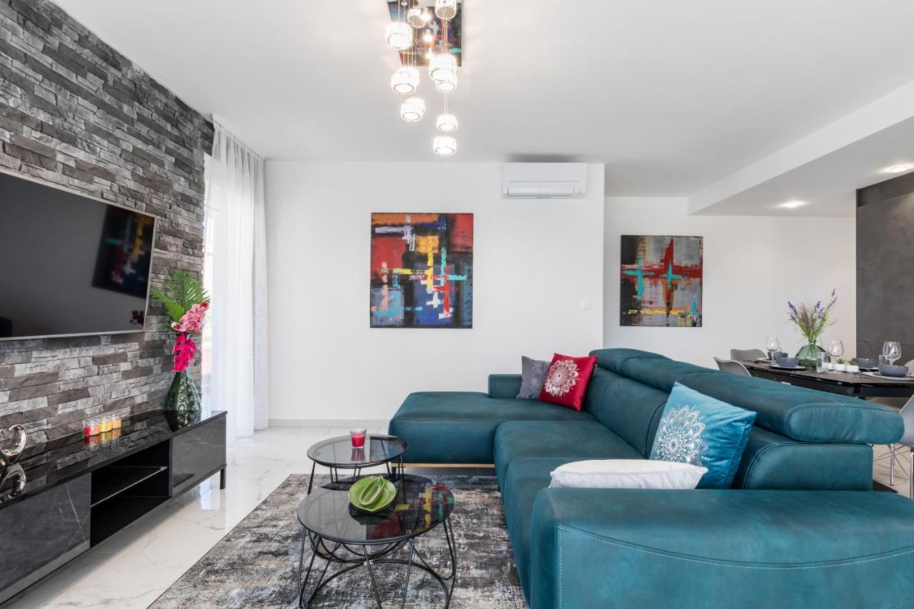 Elysian Zen Luxury Apartment - Two Bedroom Apartment With Terrace And Sea View Split Buitenkant foto